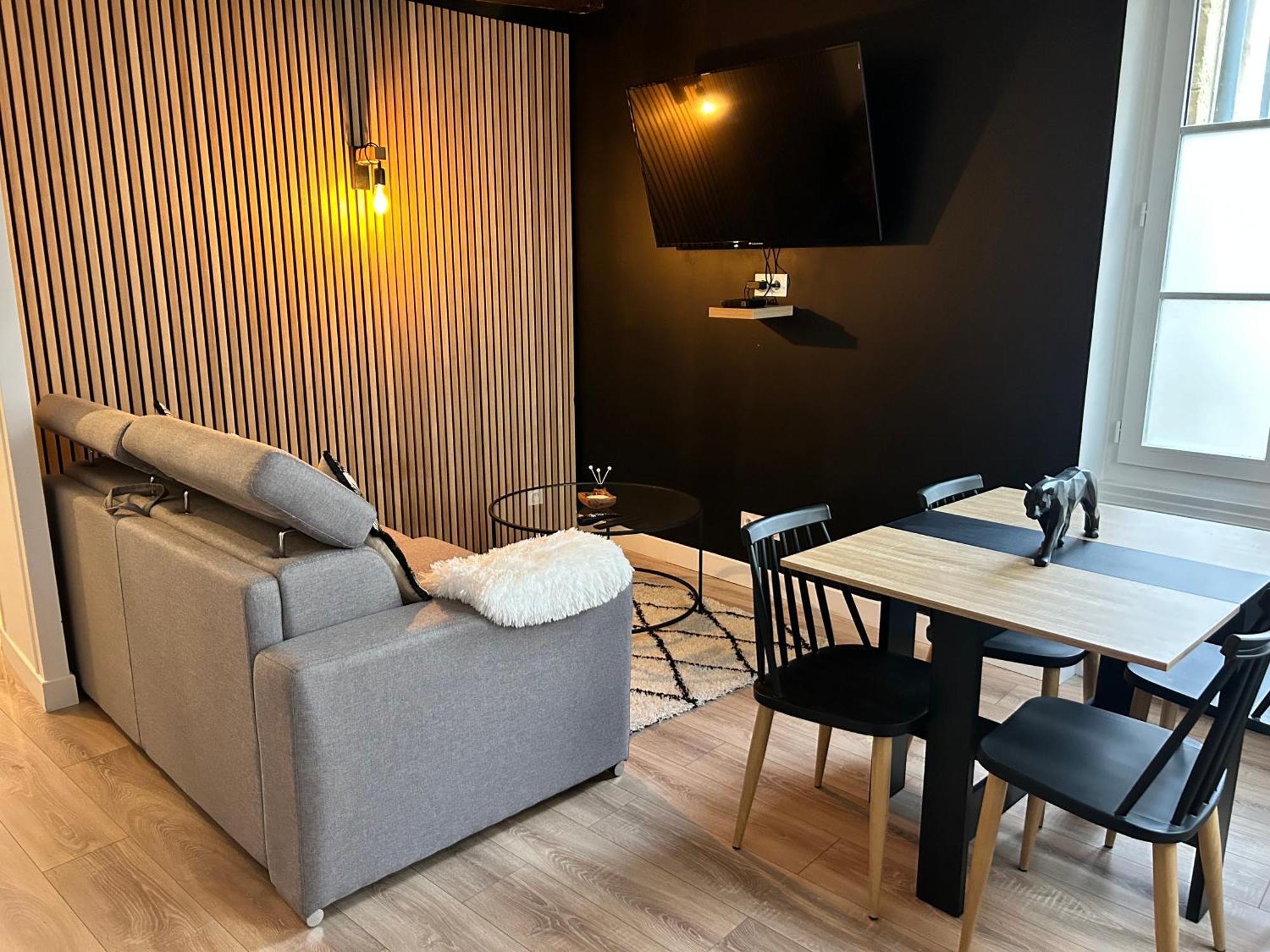 Le Petit Niortais - Centre Ville - Wifi - Netflix - Amazon Экстерьер фото